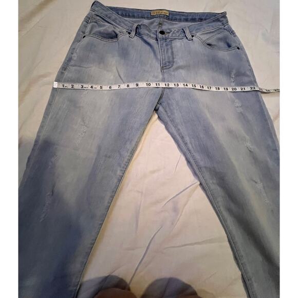 Distressed Guess Jeans vintage straight leg - Picture 6 of 13